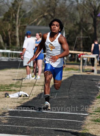 Thumbnail 1 in Mountain Press Relays photogallery.