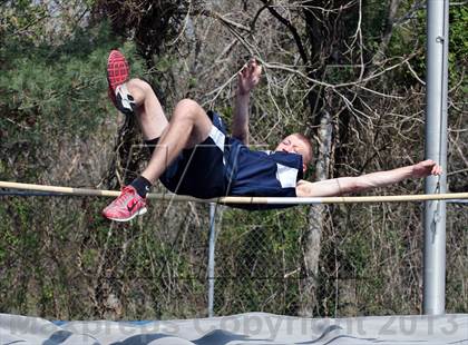 Thumbnail 1 in Mountain Press Relays photogallery.