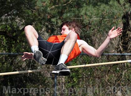 Thumbnail 3 in Mountain Press Relays photogallery.