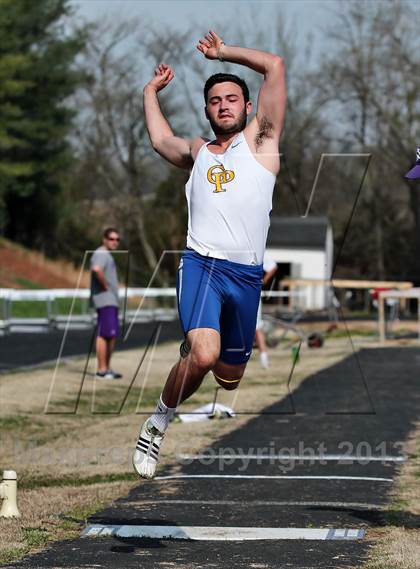Thumbnail 3 in Mountain Press Relays photogallery.