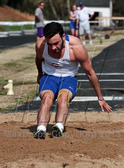 Thumbnail 3 in Mountain Press Relays photogallery.
