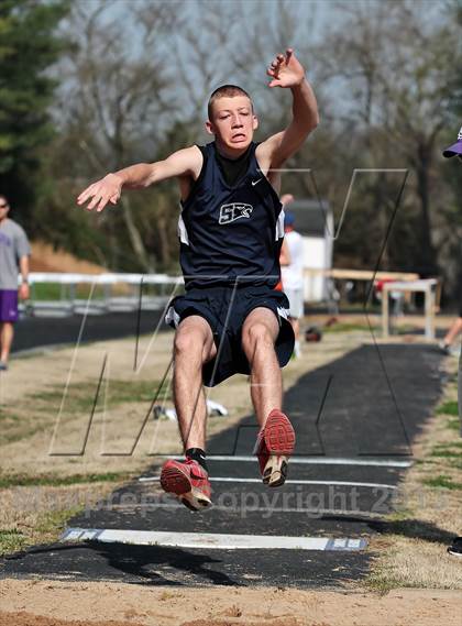 Thumbnail 1 in Mountain Press Relays photogallery.