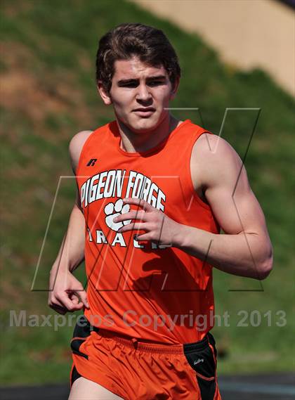 Thumbnail 3 in Mountain Press Relays photogallery.