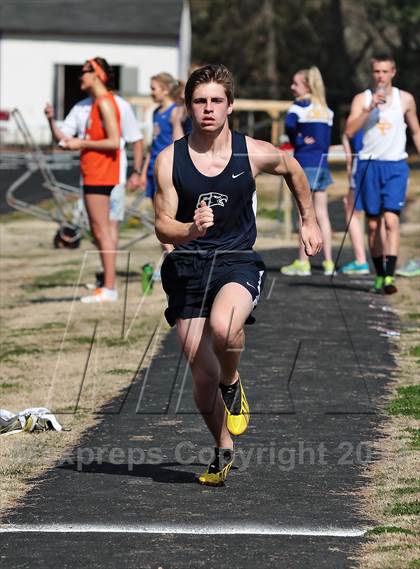 Thumbnail 3 in Mountain Press Relays photogallery.