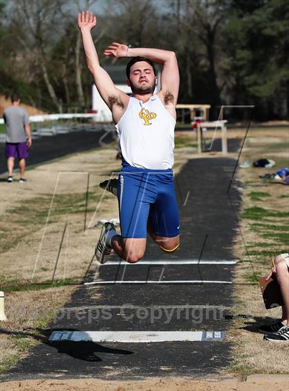 Thumbnail 3 in Mountain Press Relays photogallery.