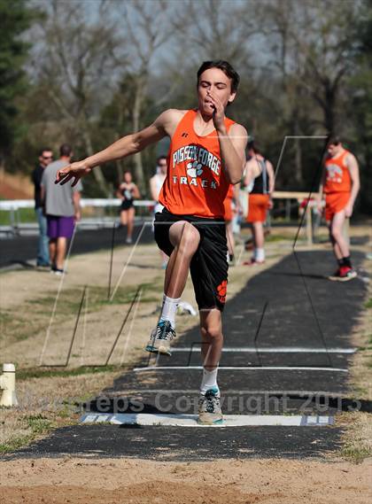 Thumbnail 3 in Mountain Press Relays photogallery.