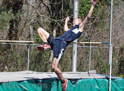 Thumbnail 2 in Mountain Press Relays photogallery.