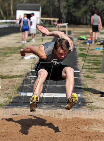 Thumbnail 1 in Mountain Press Relays photogallery.