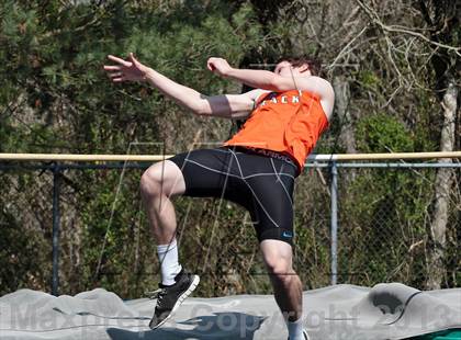 Thumbnail 1 in Mountain Press Relays photogallery.