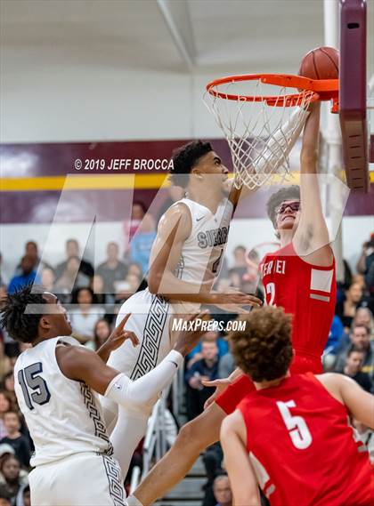 Thumbnail 2 in Mater Dei @ Sierra Canyon (Open Division) CIF Regional Finals photogallery.