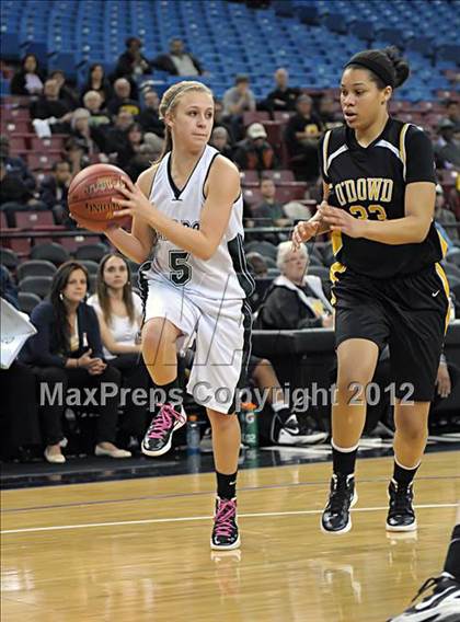 Thumbnail 3 in Miramonte vs. Bishop O'Dowd (CIF D3 NorCal Regional Final) photogallery.