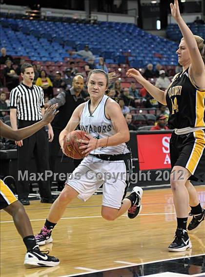 Thumbnail 3 in Miramonte vs. Bishop O'Dowd (CIF D3 NorCal Regional Final) photogallery.
