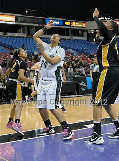 Thumbnail 2 in Miramonte vs. Bishop O'Dowd (CIF D3 NorCal Regional Final) photogallery.