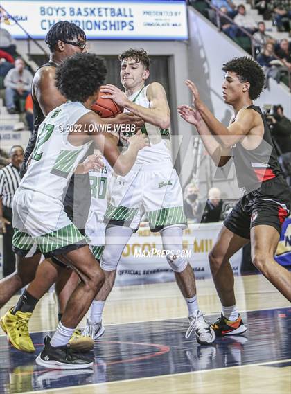 Thumbnail 2 in Seton Catholic Central vs Friends Academy (NYSPHSAA Class B Semifinal) photogallery.