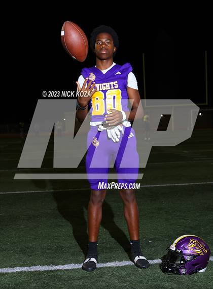 Thumbnail 3 in Lynwood Varsity Football Photo Shoot photogallery.