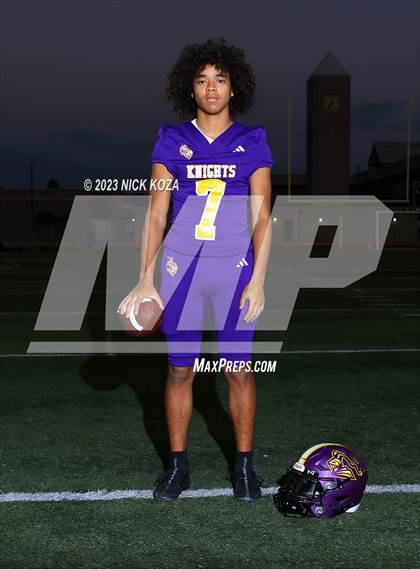 Thumbnail 3 in Lynwood Varsity Football Photo Shoot photogallery.
