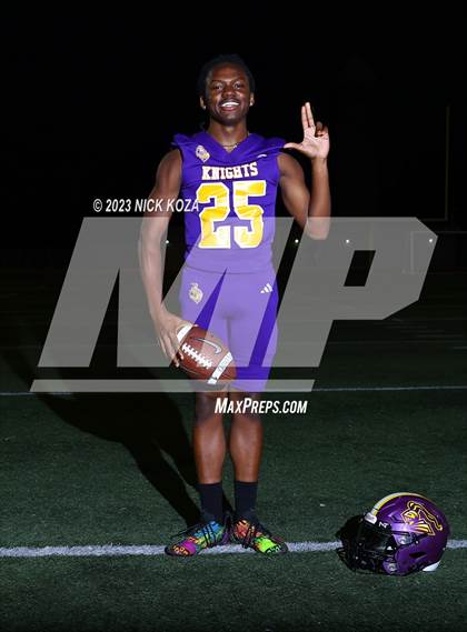 Thumbnail 1 in Lynwood Varsity Football Photo Shoot photogallery.