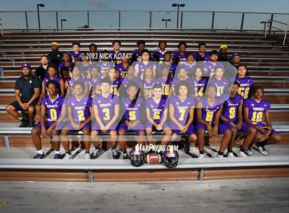 Thumbnail 1 in Lynwood Varsity Football Photo Shoot photogallery.