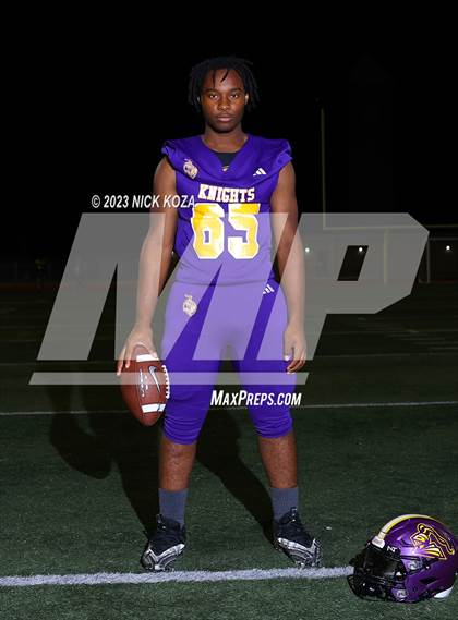 Thumbnail 3 in Lynwood Varsity Football Photo Shoot photogallery.