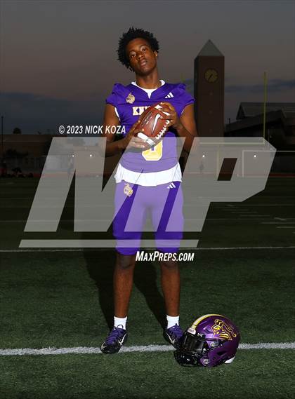 Thumbnail 3 in Lynwood Varsity Football Photo Shoot photogallery.