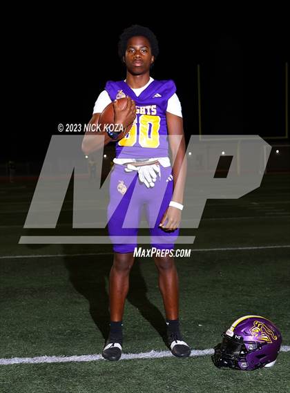 Thumbnail 3 in Lynwood Varsity Football Photo Shoot photogallery.