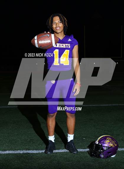 Thumbnail 3 in Lynwood Varsity Football Photo Shoot photogallery.