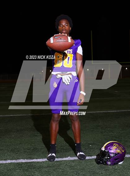 Thumbnail 3 in Lynwood Varsity Football Photo Shoot photogallery.