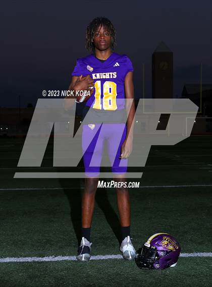 Thumbnail 1 in Lynwood Varsity Football Photo Shoot photogallery.