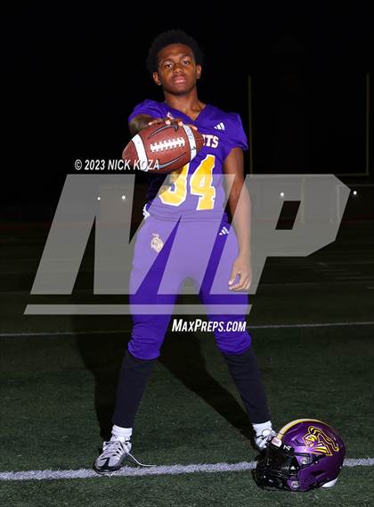 Thumbnail 1 in Lynwood Varsity Football Photo Shoot photogallery.