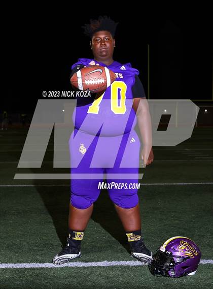 Thumbnail 2 in Lynwood Varsity Football Photo Shoot photogallery.