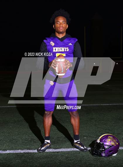 Thumbnail 1 in Lynwood Varsity Football Photo Shoot photogallery.