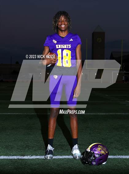 Thumbnail 2 in Lynwood Varsity Football Photo Shoot photogallery.