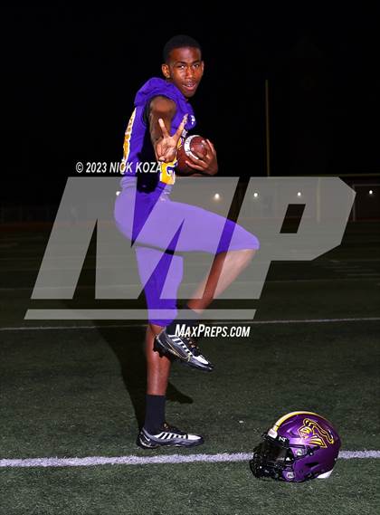 Thumbnail 3 in Lynwood Varsity Football Photo Shoot photogallery.