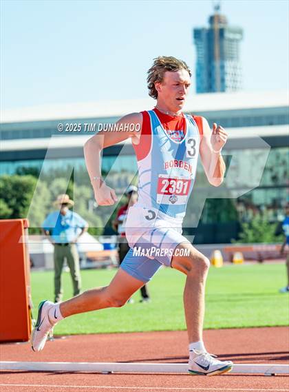 Thumbnail 2 in UIL 1A Boys Track & Field Finals photogallery.