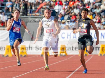 Thumbnail 1 in UIL 1A Boys Track & Field Finals photogallery.