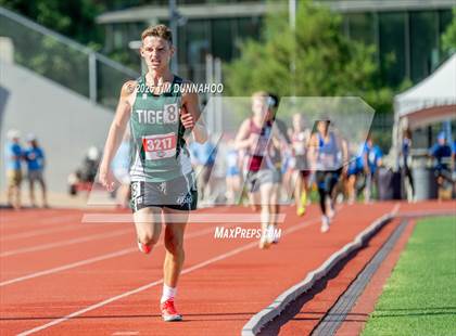 Thumbnail 3 in UIL 1A Boys Track & Field Finals photogallery.