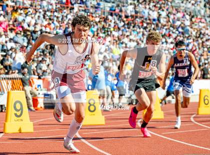 Thumbnail 1 in UIL 1A Boys Track & Field Finals photogallery.