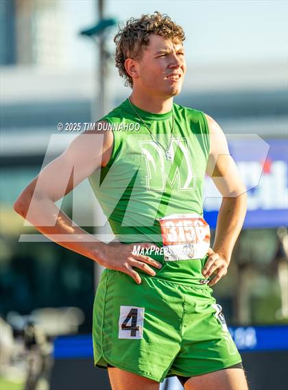 Thumbnail 3 in UIL 1A Boys Track & Field Finals photogallery.
