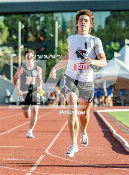 Thumbnail 3 in UIL 1A Boys Track & Field Finals photogallery.