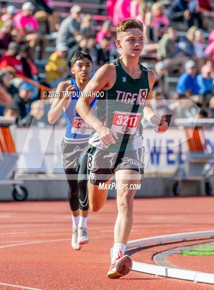 Thumbnail 1 in UIL 1A Boys Track & Field Finals photogallery.