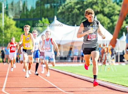 Thumbnail 3 in UIL 1A Boys Track & Field Finals photogallery.