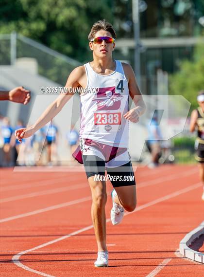 Thumbnail 2 in UIL 1A Boys Track & Field Finals photogallery.