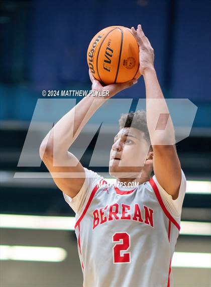 Thumbnail 1 in Southern School of Energy and Sustainability vs. Berean Baptist Academy (Hoops and Dreams Showcase) photogallery.