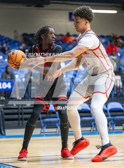 Thumbnail 2 in Southern School of Energy and Sustainability vs. Berean Baptist Academy (Hoops and Dreams Showcase) photogallery.