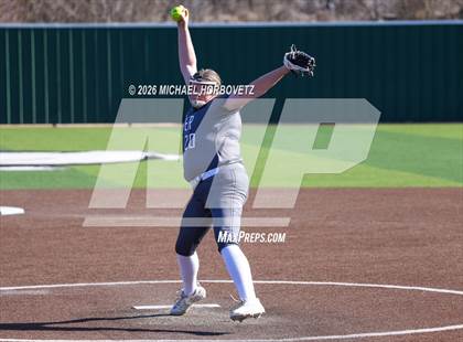 Thumbnail 3 in Melissa @ Guyer photogallery.
