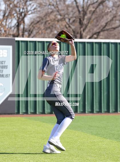 Thumbnail 1 in Melissa @ Guyer photogallery.