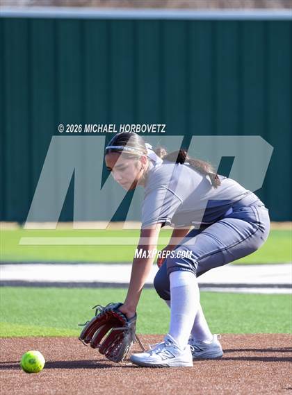 Thumbnail 1 in Melissa @ Guyer photogallery.