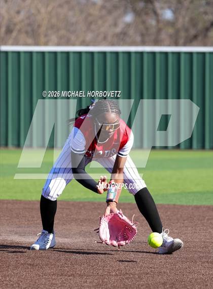 Thumbnail 2 in Melissa @ Guyer photogallery.