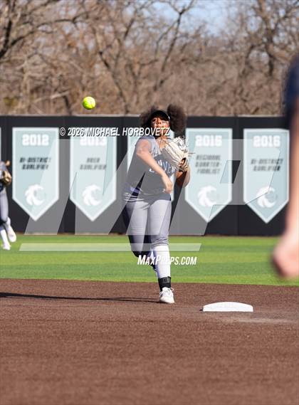 Thumbnail 3 in Melissa @ Guyer photogallery.