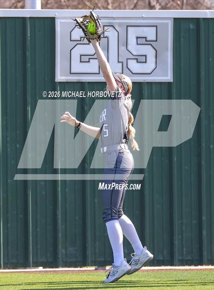 Thumbnail 3 in Melissa @ Guyer photogallery.